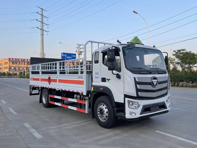 CSC5180TQPB6型氣瓶運(yùn)輸車