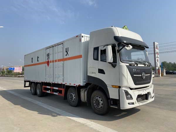 CSC5320XRYD6型易燃液體廂式運輸車