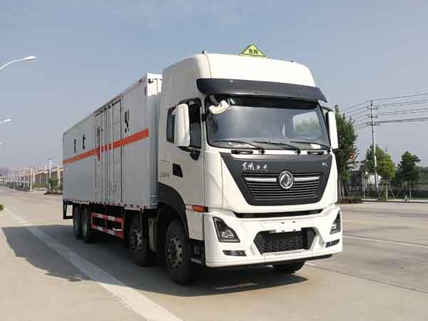 CSC5320XRQD6型易燃?xì)怏w廂式運(yùn)輸車