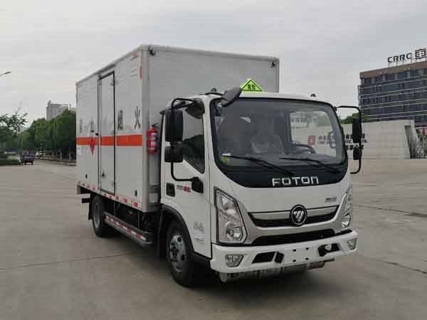 CSC5048XRQB6型易燃?xì)怏w廂式運(yùn)輸車