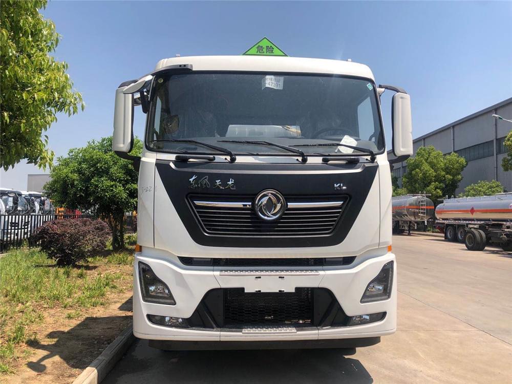 國(guó)六東風(fēng)天龍前四后八25.2方油罐車